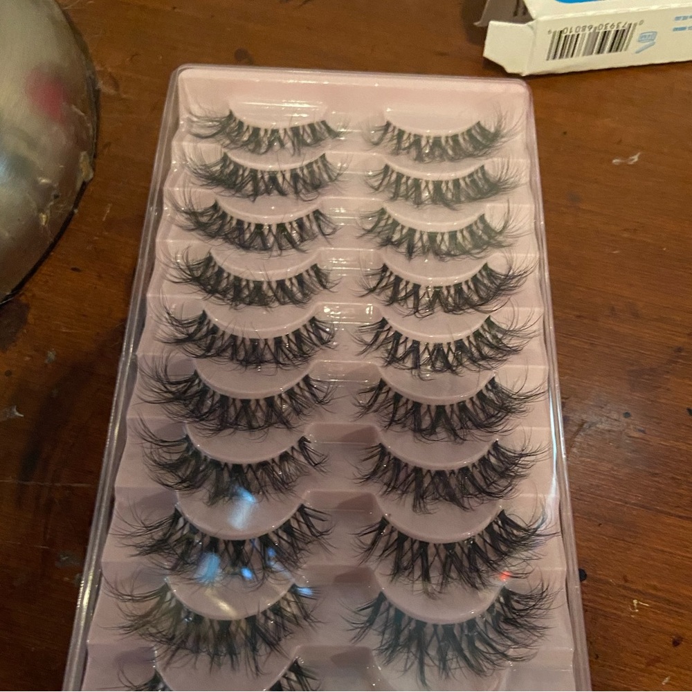 fake lashes 9pk